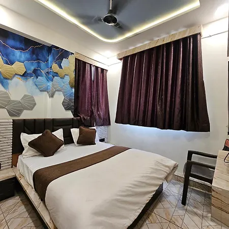 Hotel Rising Gest Ahmedabad-2